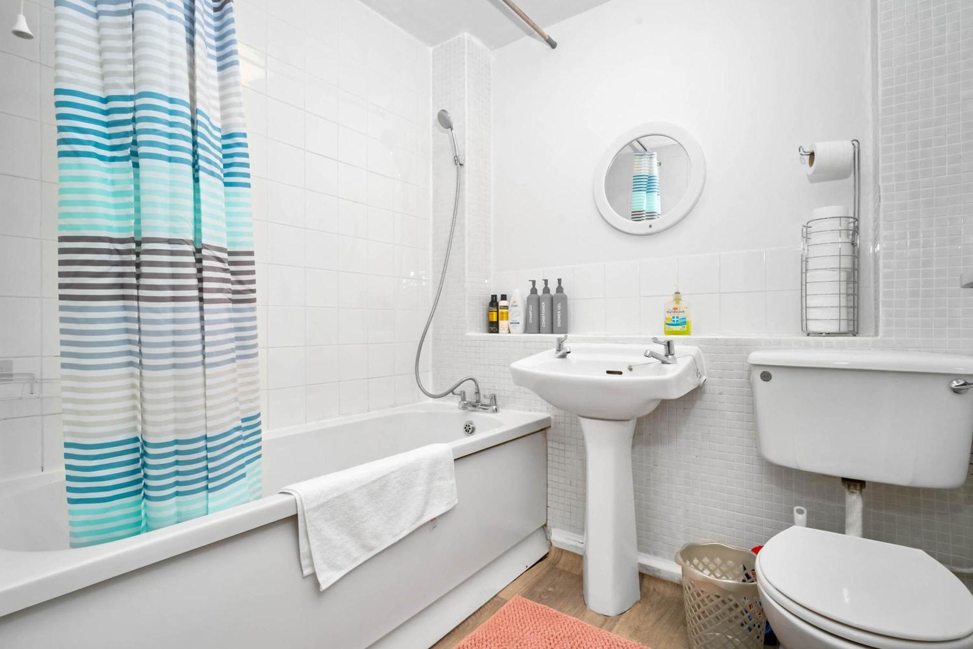 Luxury New House With Free Parking Leilighet Birmingham Eksteriør bilde