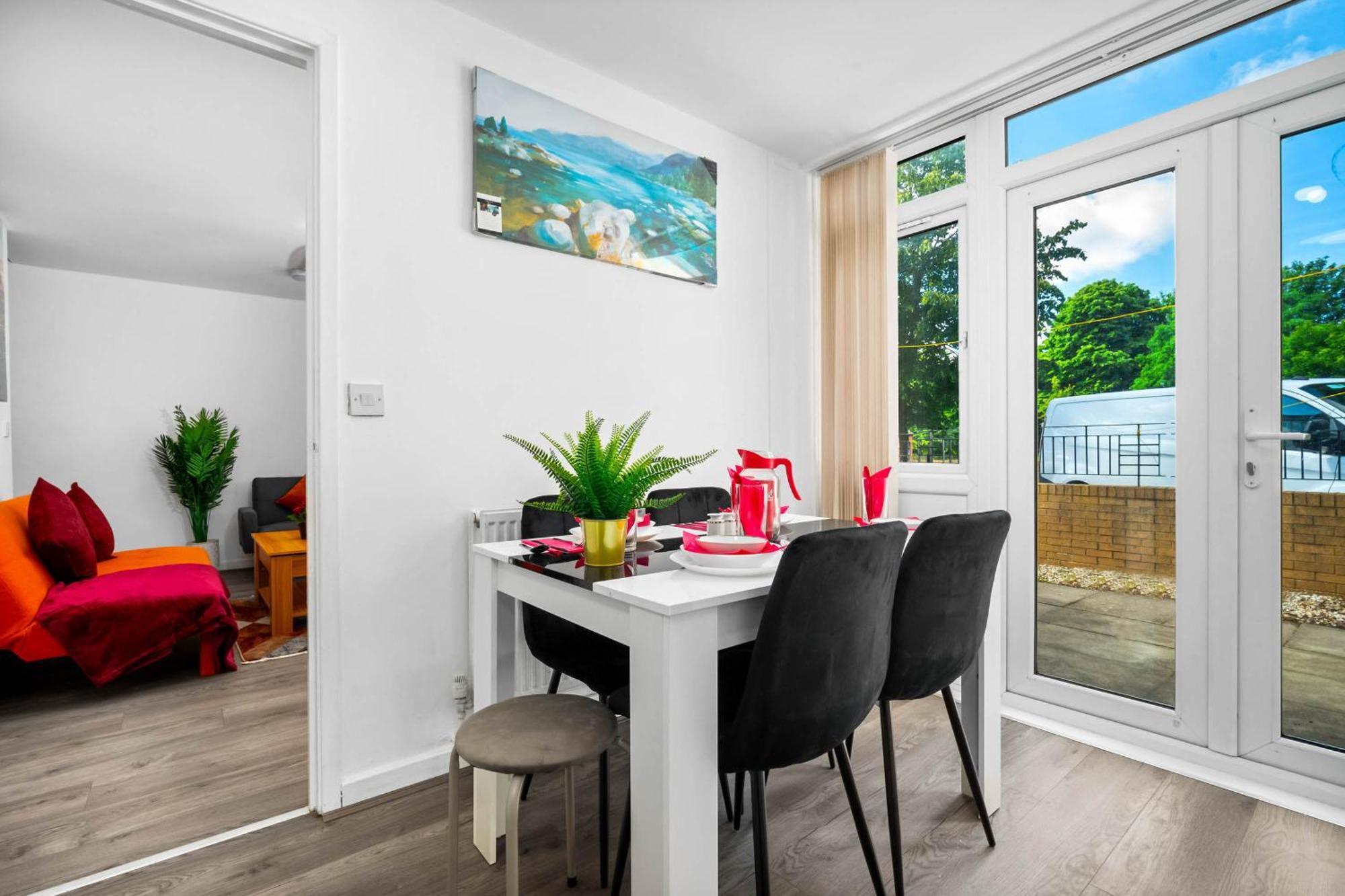 Luxury New House With Free Parking Leilighet Birmingham Eksteriør bilde