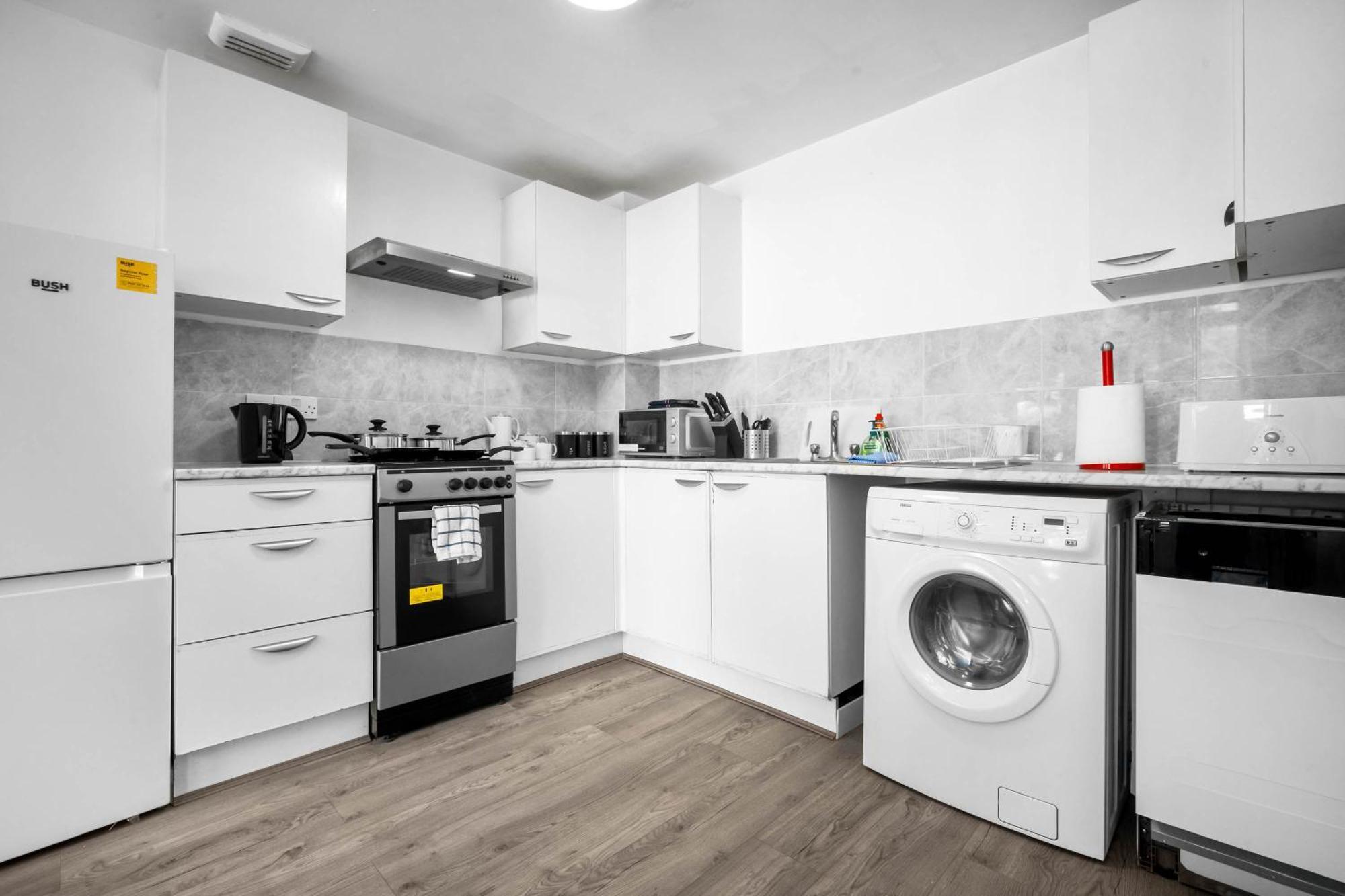 Luxury New House With Free Parking Leilighet Birmingham Eksteriør bilde